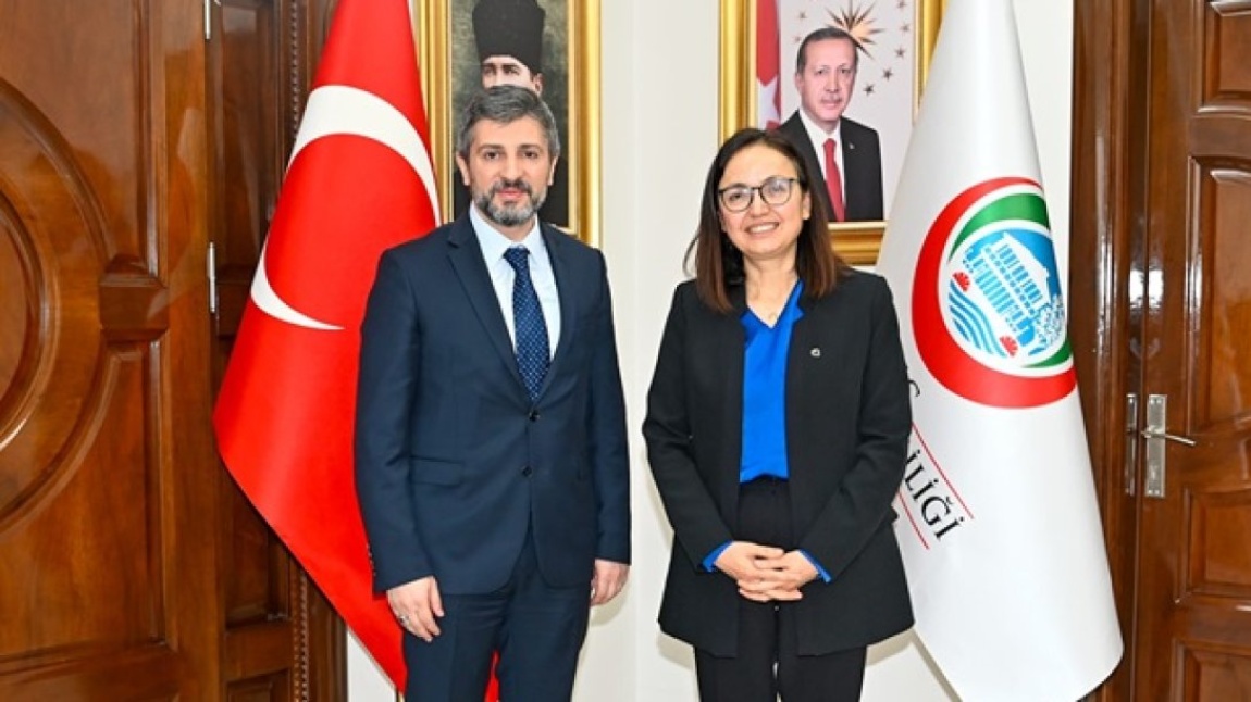 Yalova Valisi Dr. Hülya Kaya'yı ve Yalova Belediye Başkanı Mustafa Tutuk'u Ziyaret